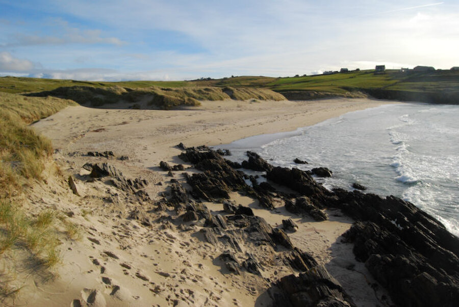Breckon sands, one of the beautiful beaches around the coast of Yell (Courtesy Alastair Hamilton)