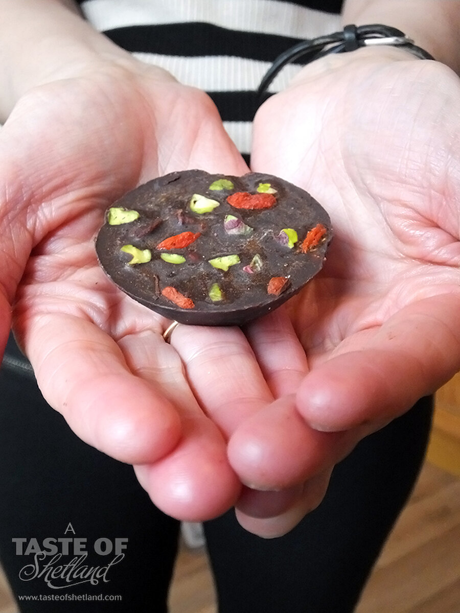 Raw Superfoods Chocolates with pistachio and goji berries