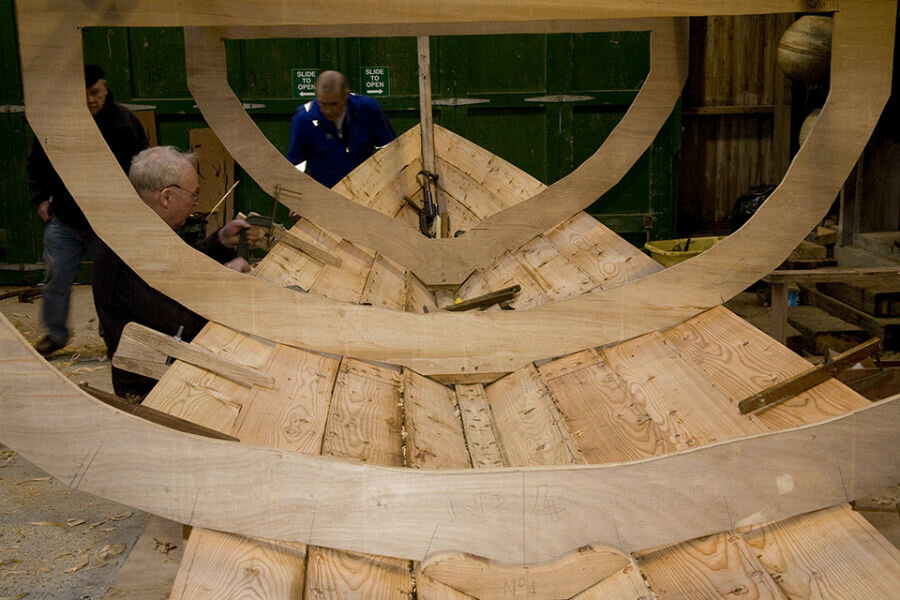 The Shetland Amenity Trust’s staff have been building and restoring traditional boats at Hay’s Dock for several years.