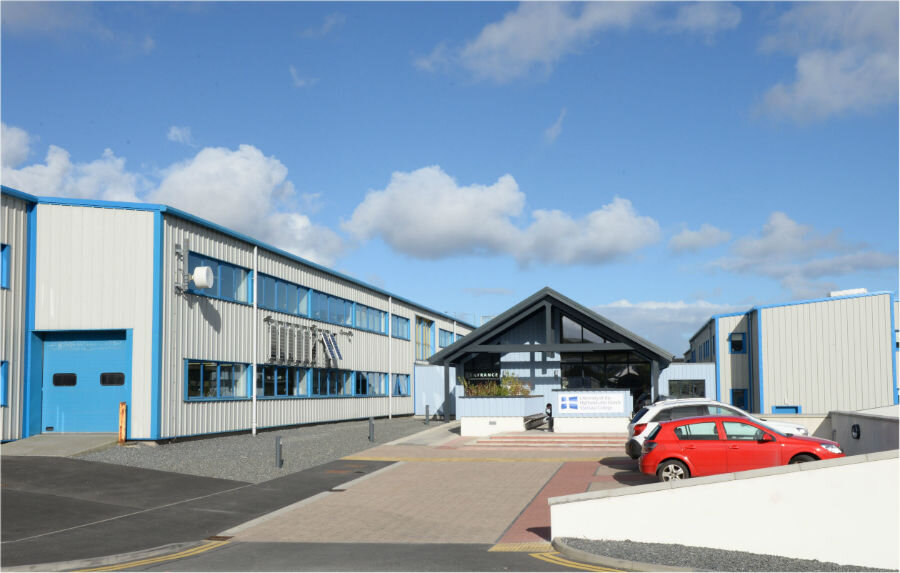 The extension links the two existing Shetland College buildings and provides essential extra space.