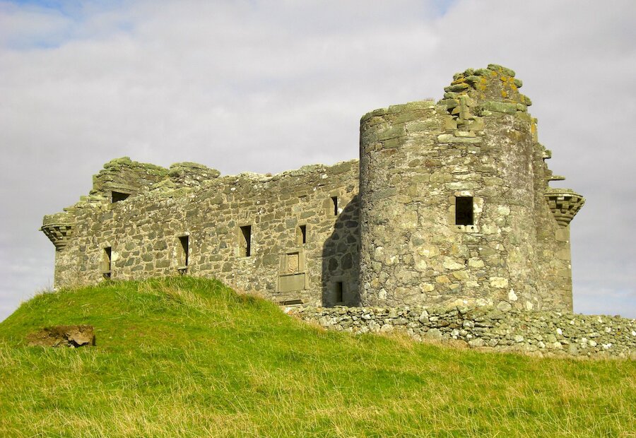Baltasound - Muness Castle