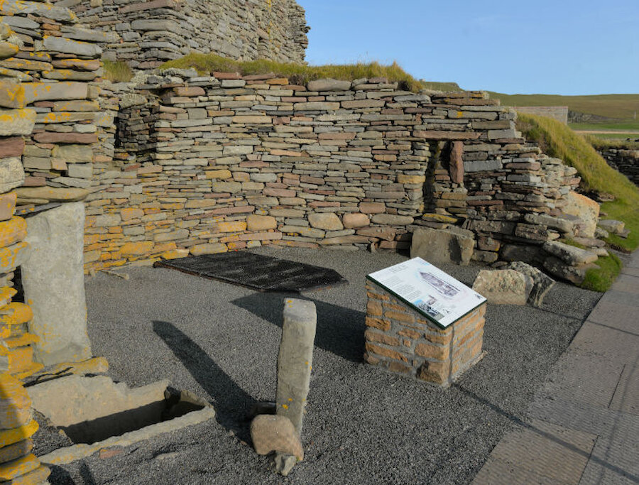 The sea has taken away half of the broch, leaving a section through it. This is the internal courtyard. | Alastair Hamilton