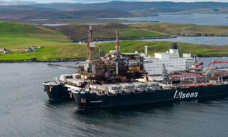 The Ninian Northern platform aboard the 'Pioneering Spirit' (Courtesy Lerwick Port Authority/Rory Gillies/Shetland Flyer Aerial Media)