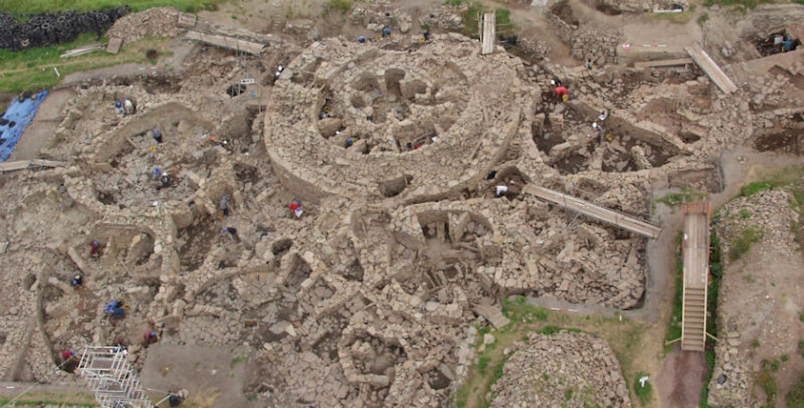 Excavations at Old Scatness | Promote Shetland & Shetland Amenity Trust