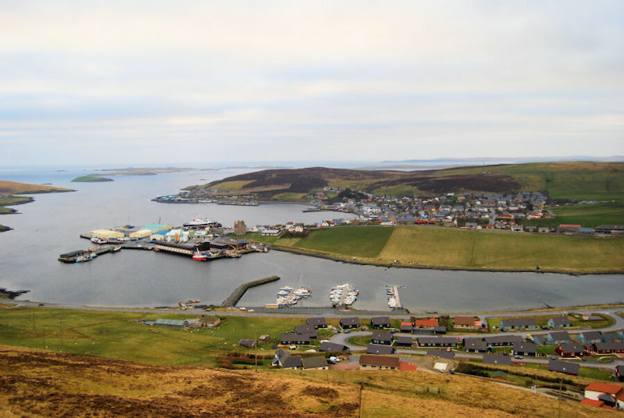 Scalloway and its harbour (Courtesy Alastair Hamilton)