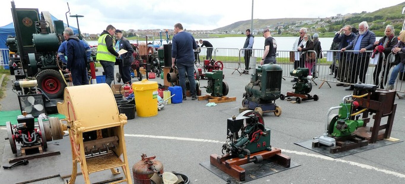 A wide selection of stationary engines. | Alastair Hamilton
