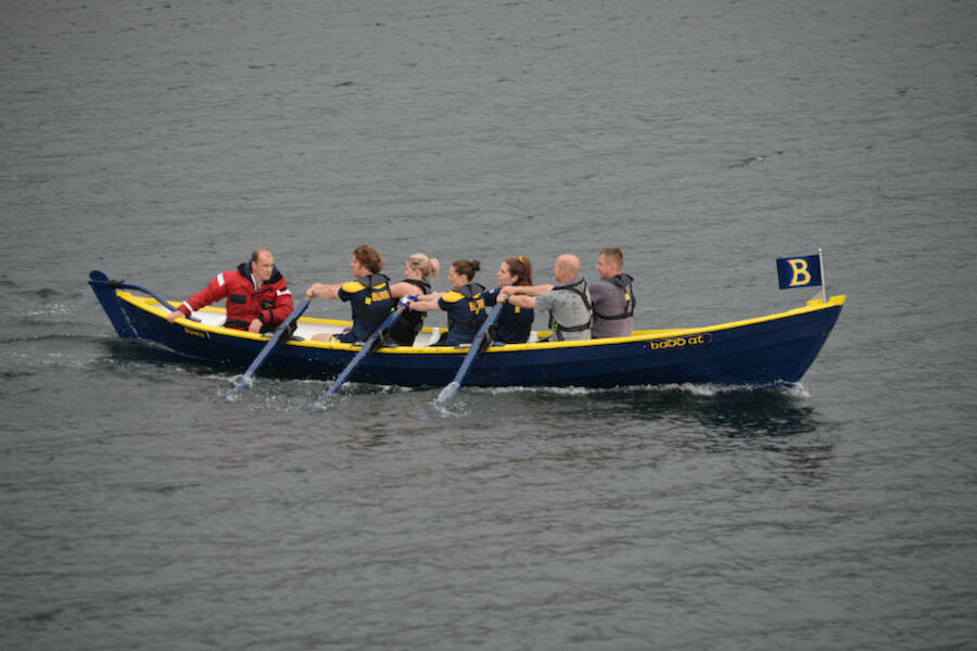 Rowing competitions are very popular (Courtesy Alastair Hamilton)