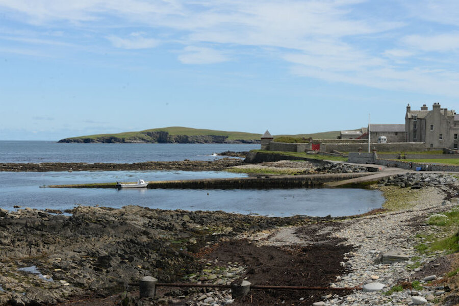 The Sandsayre Pier, with Sand Lodge on the right (Courtesy Alastair Hamilton)
