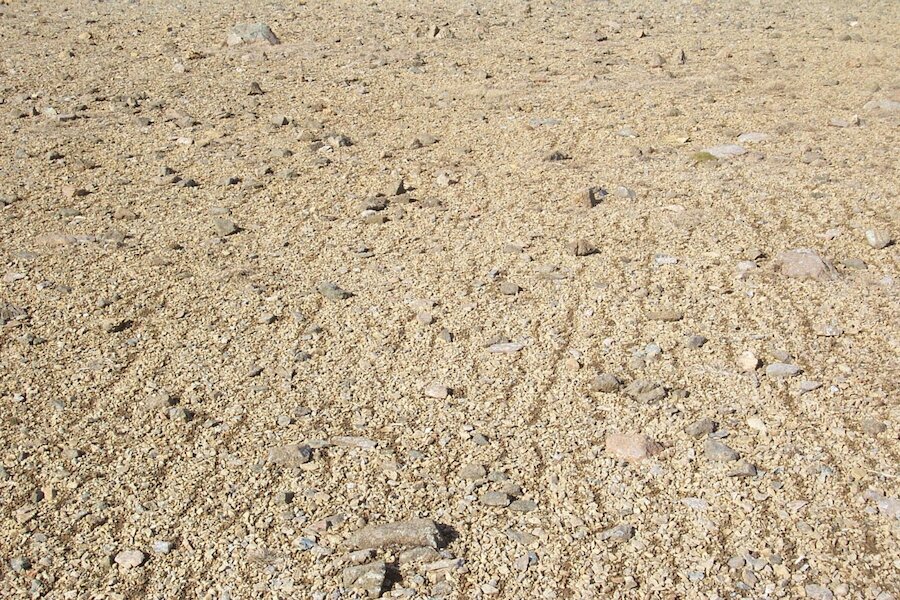 Stripes of large and small stones on the Keen of Hamar.