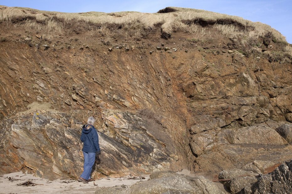 Skaw Granite in contact with metamorphic Dalradian rocks | Shetland Amenity Trust