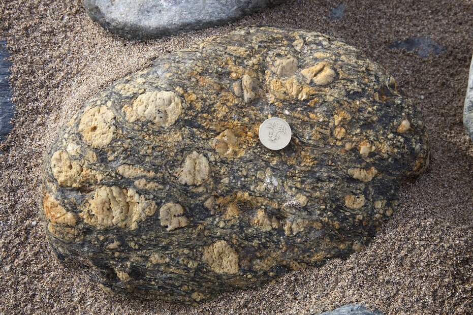 Skaw Granite on Norwick Beach. | Shetland Amenity Trust