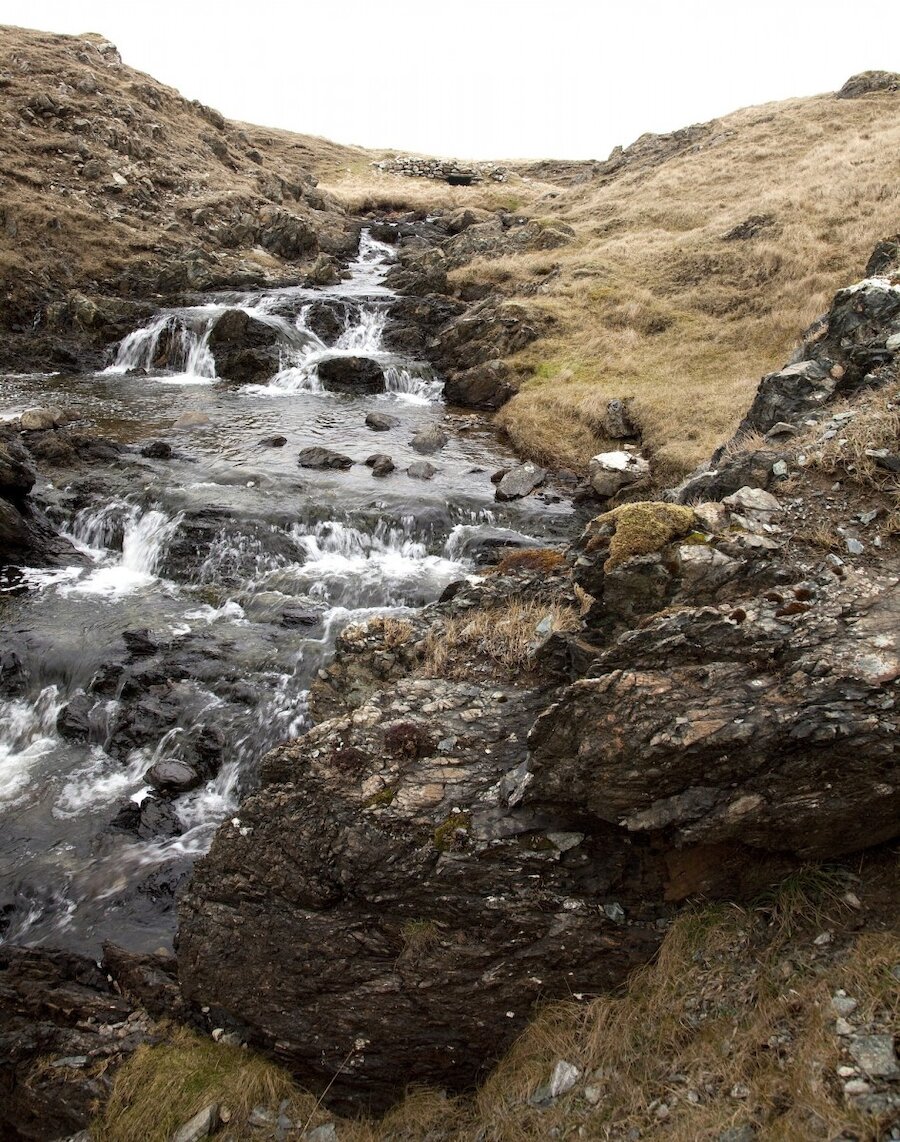 Crushed and deformed rocks near the contact zone. | Shetland Amenity Trust