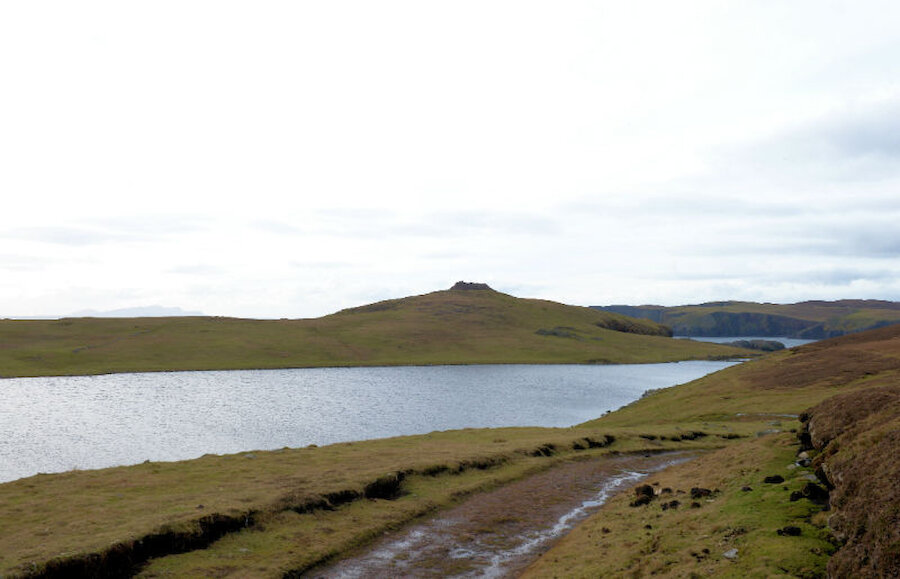 For most of the way to Culswick Broch, there's a good track (Courtesy Alastair Hamilton)
