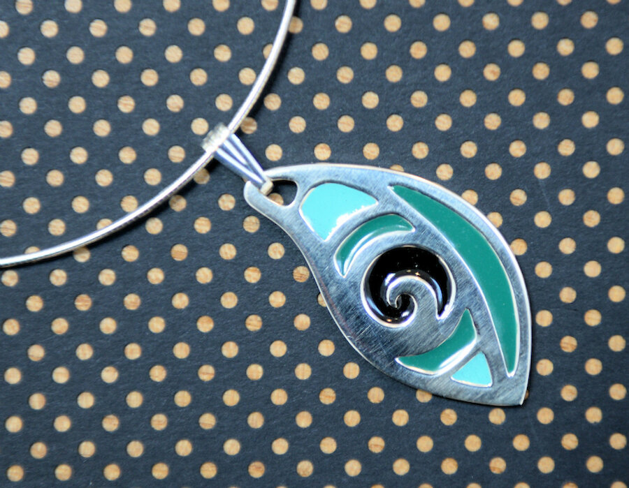 A pendant by Jayne Kelly (Courtesy Alastair Hamilton)