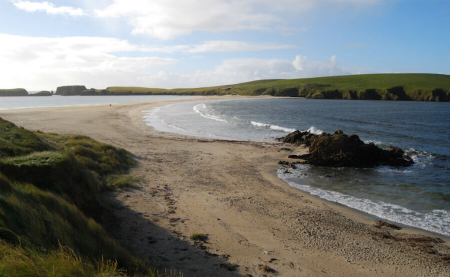 A deserted beach: the tombolo that links St Ninian's Isle to the Shetland mainland (Courtesy Alastair Hamilton)
