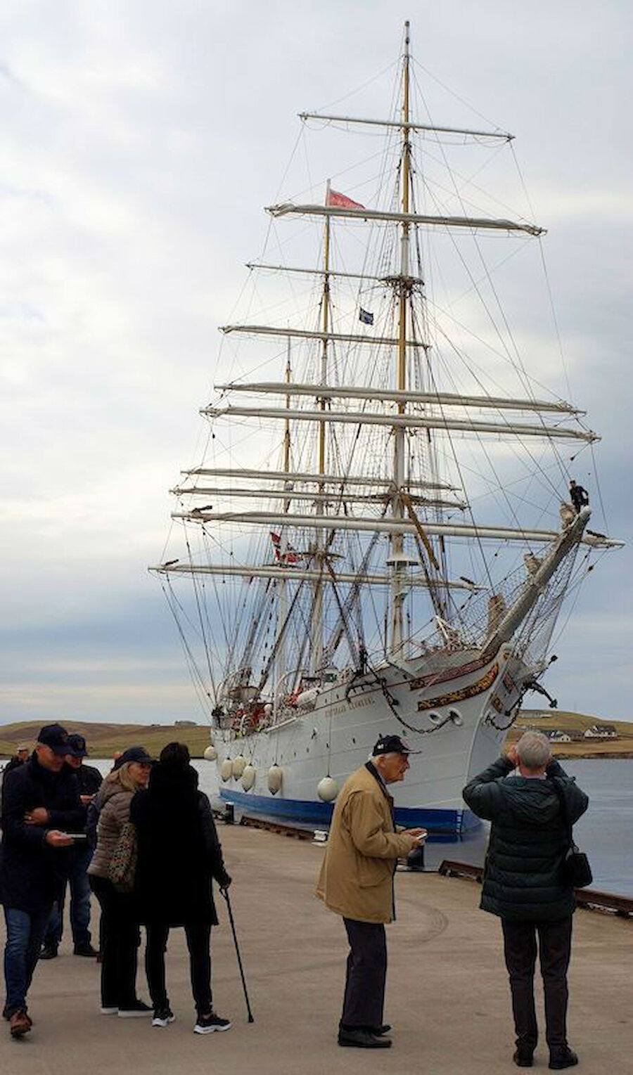 The Statsraad Lemkuhl prepares to dock at Scalloway (Courtesy Davy Cooper)