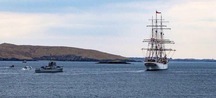 The Hitra and the Statsraad Lemkuhl depart at the end of their visit (Courtesy Davy Cooper)