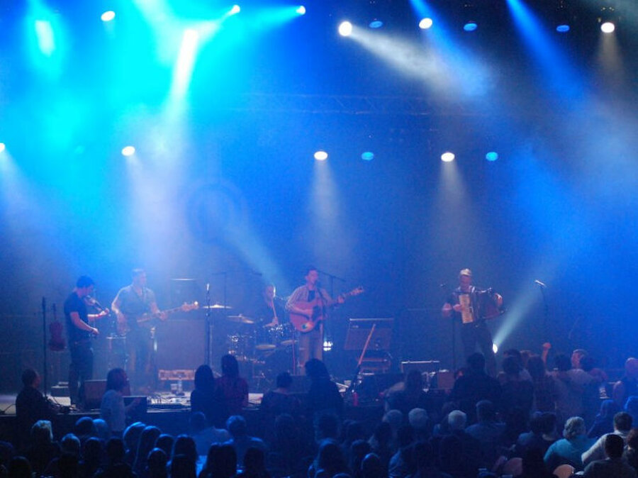 Skerryvore perform in 2013 (Courtesy Alastair Hamilton)